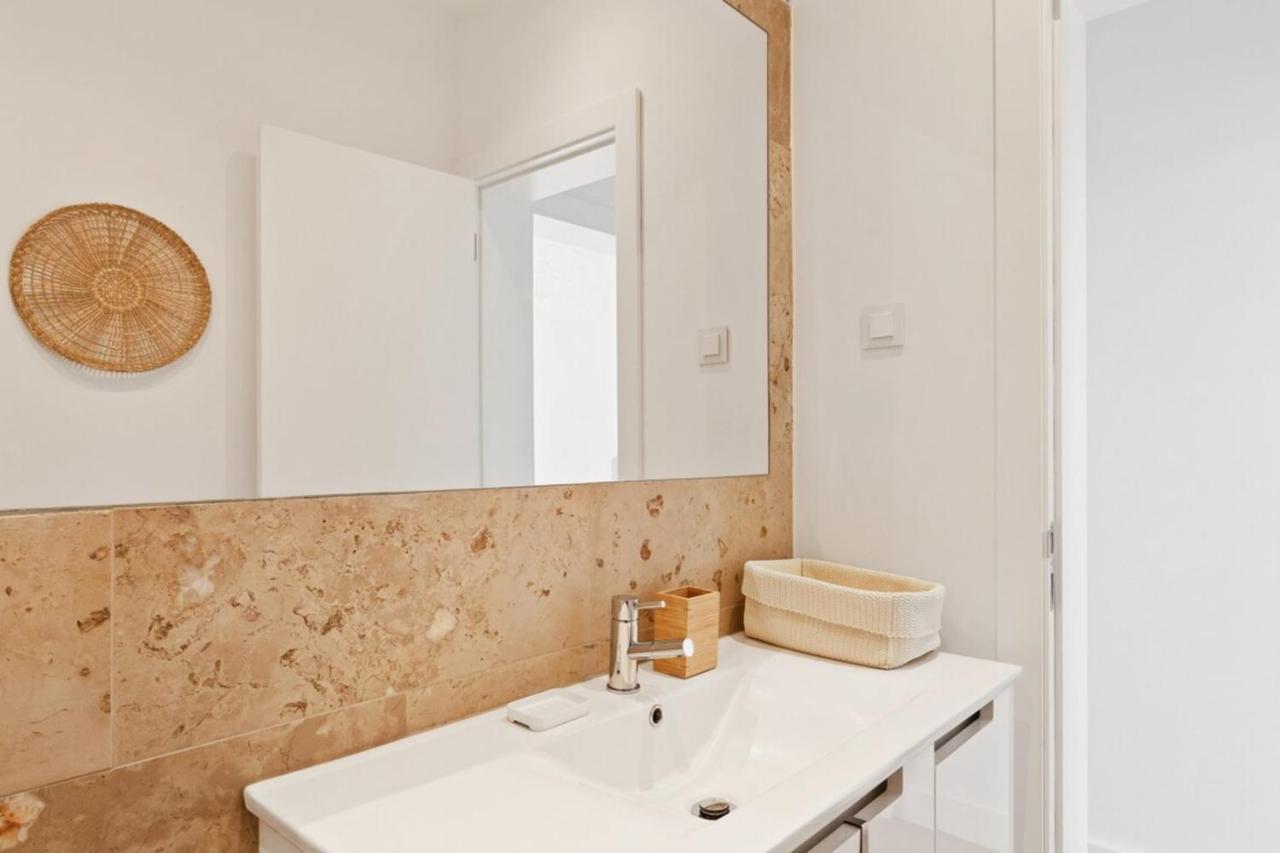 Modern Portuguese 1 Bedroom Apartment In Belem Lisboa Eksteriør billede